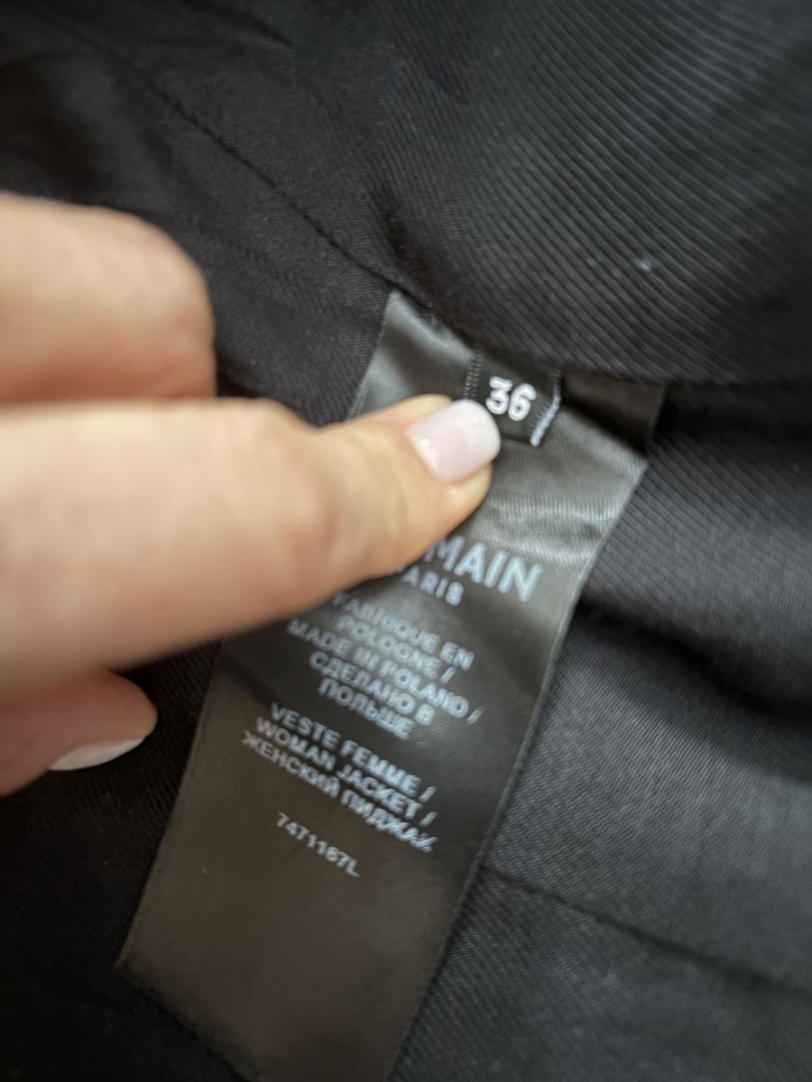 Balmain Giacche: Balmain black blazer FR 36 – Nuovo (secondo la descrizione) da Cologny venduto da sab_xh7v 4