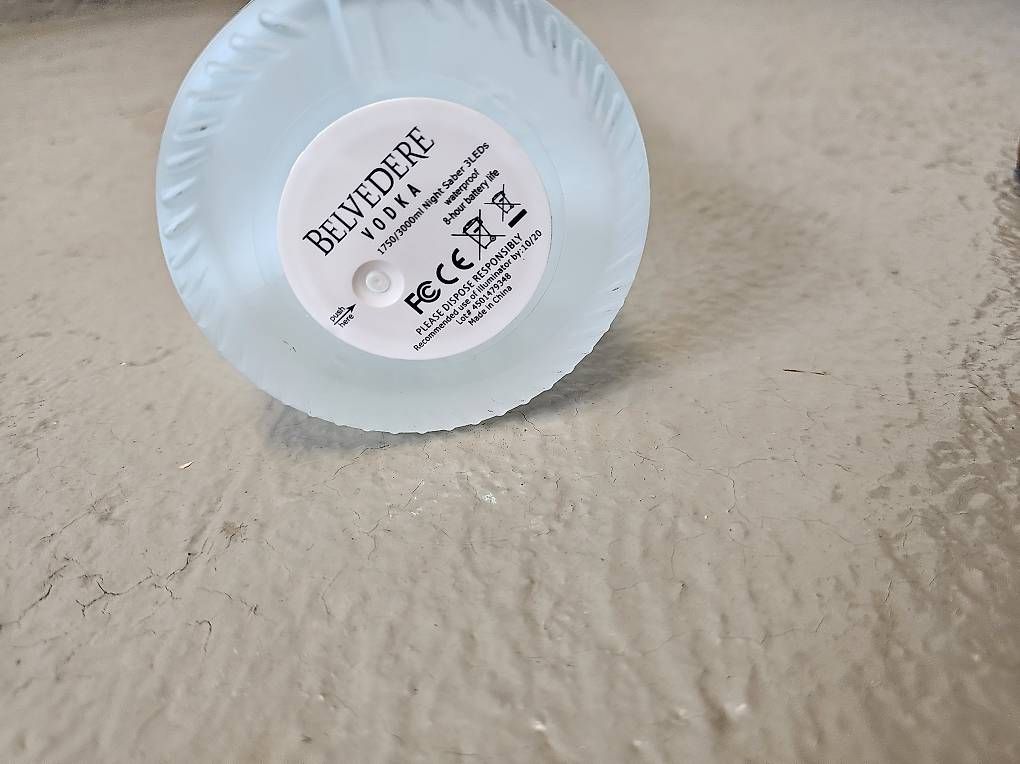 Bevande alcoliche: Vodka Belveder 1.75lt. Mit integrierter Beleuchtung – Usato da Thun venduto da Sir09 1