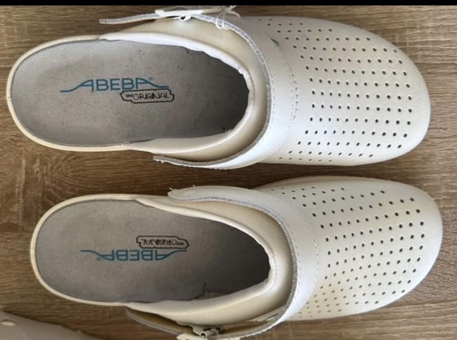 Scarpe da uomo: Sabots Abeba blancs perforés - légers et confortables – Nuovo (secondo la descrizione) da Sugiez venduto da Jess671
