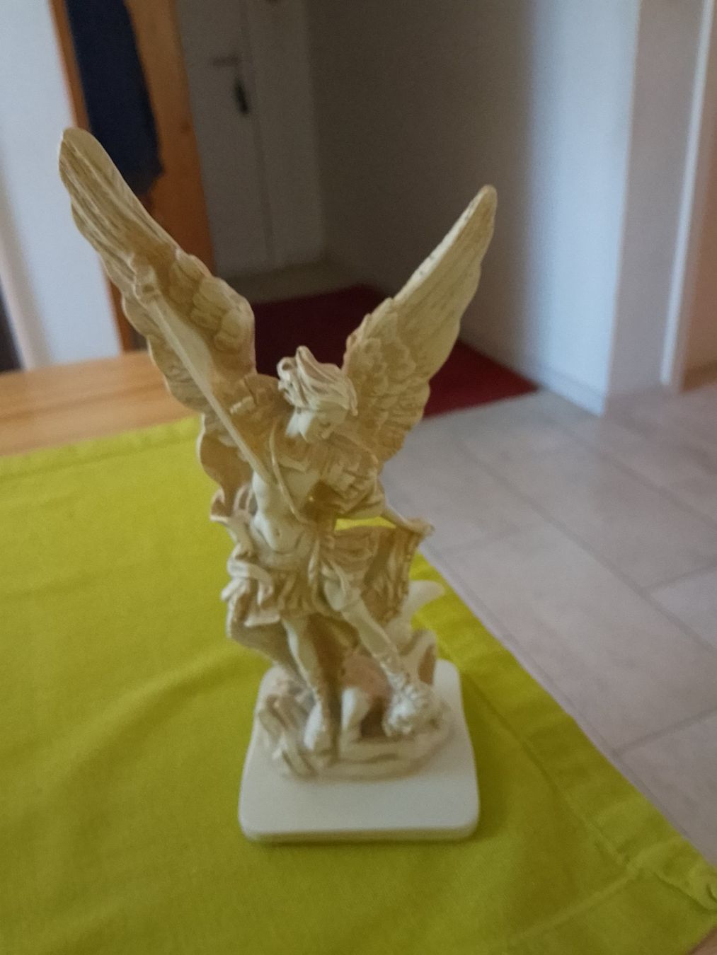 Statuette: Neue Statue Erzengel Michael – Nuovo (secondo la descrizione) da Weinfelden venduto da PaterPio1968