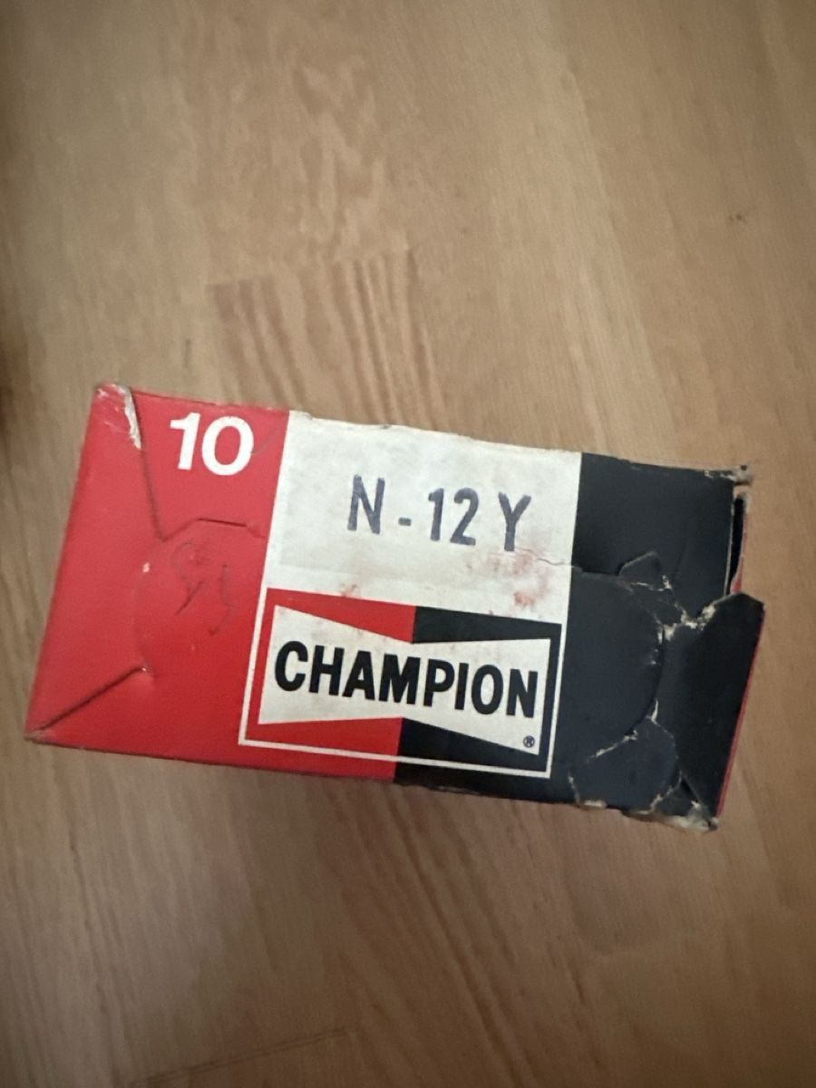 Tutti pezzi di ricambio auto: Zündkerzen Champion N-12 Y NOS – Usato da Mörschwil venduto da tweety9402
