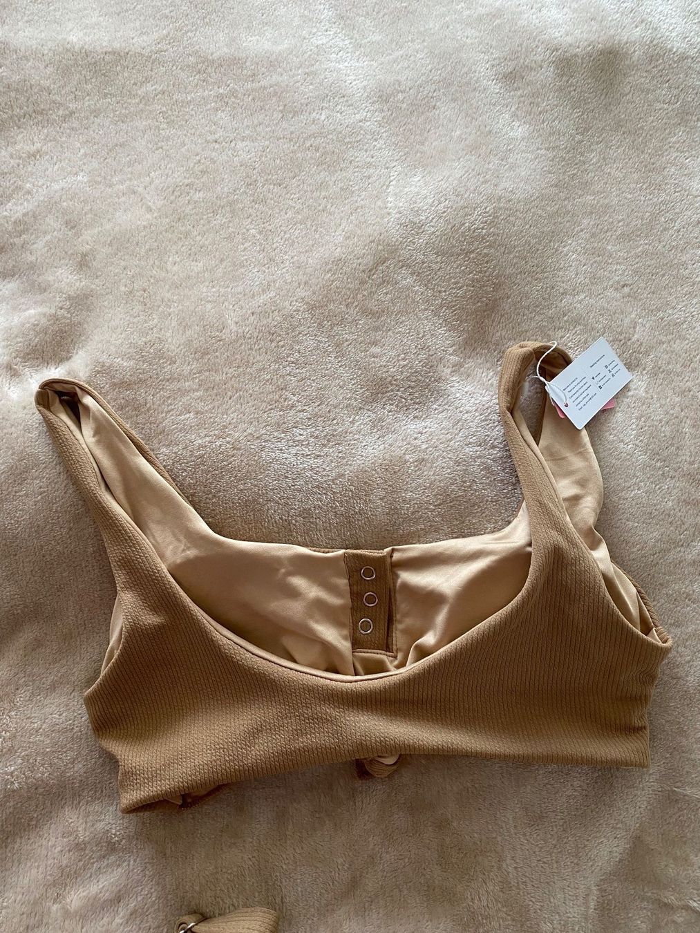 Costumi da bagno & Bikini: Maillot de bain beige – Nuovo e nell'imballaggio originale da Montreux venduto da iizaa811 1
