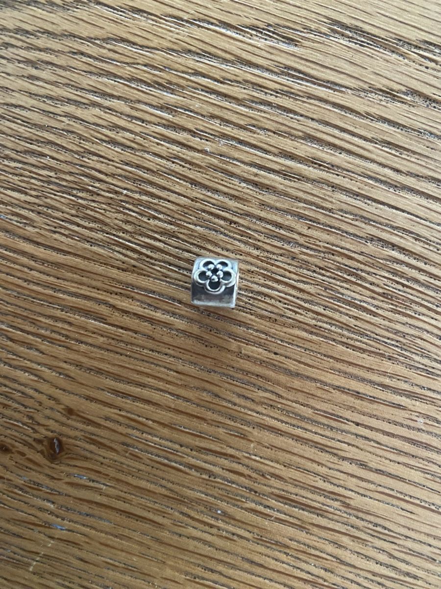 Pandora Anhänger: Pandora Charm Blume – Gebraucht aus Muri AG von sonneblueme10