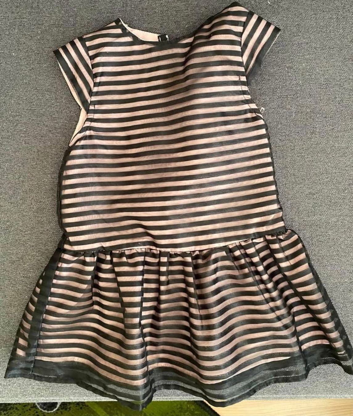 Robes et jupes: Reserved Kleid gr 92 – D'occasion à Winznau par zap_y6wx