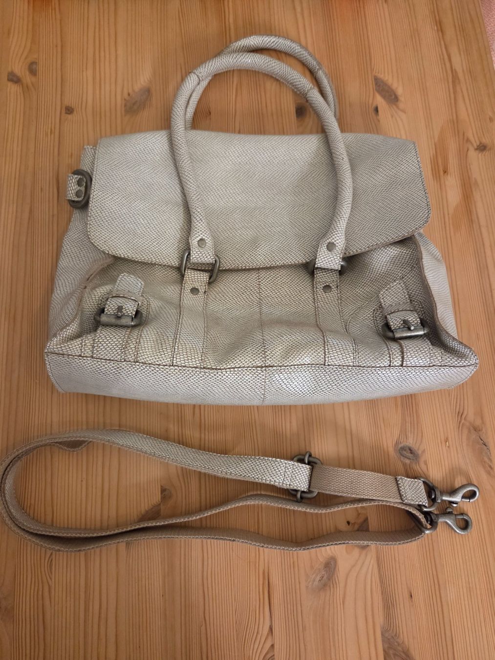 Borse da donna: Beige Tasche, Schlangenlederoptik, Umhängetasche – Usato da Liestal venduto da ITOlio