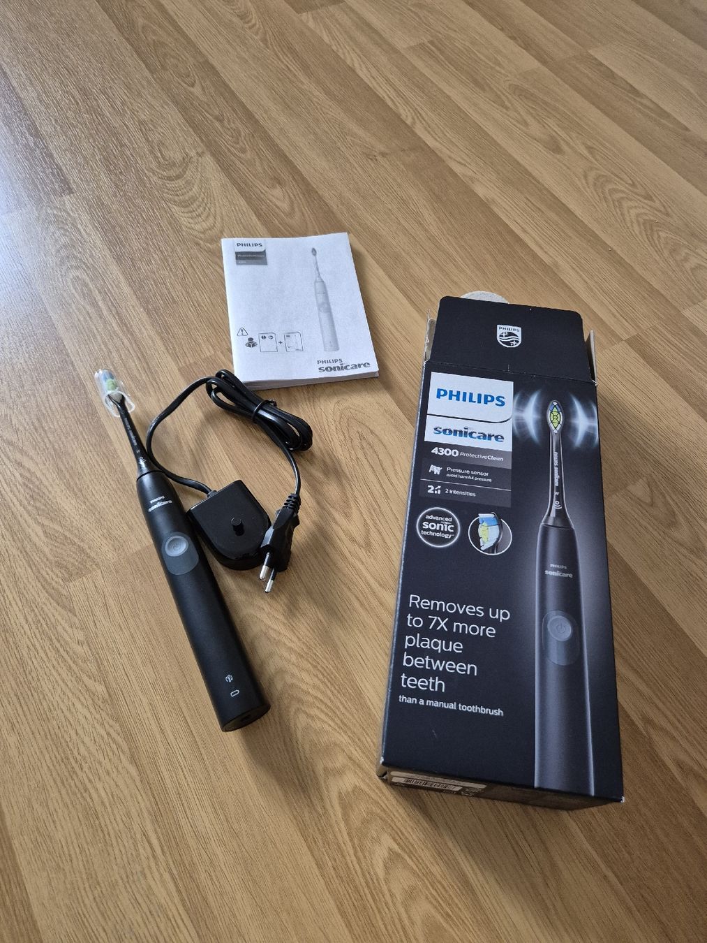 Philips Sonicare Cura dei denti: Philips Sonicare 4300 Schallzahnbürste – Usato da Stans venduto da Basilikum21 1