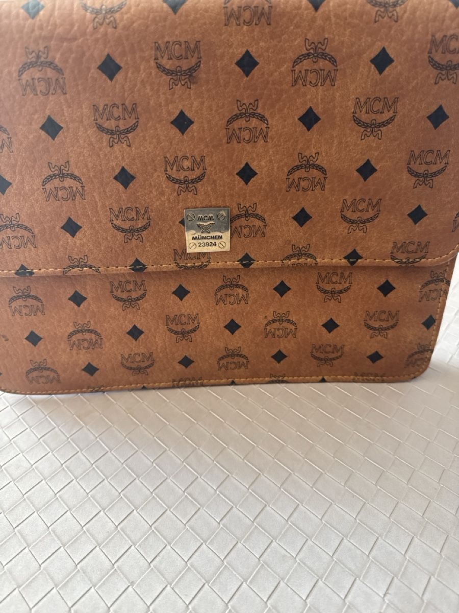 Mcm Valigie & Borse: MCM Aktentasche  – Nuovo (secondo la descrizione) da Altnau venduto da heidivreni 2
