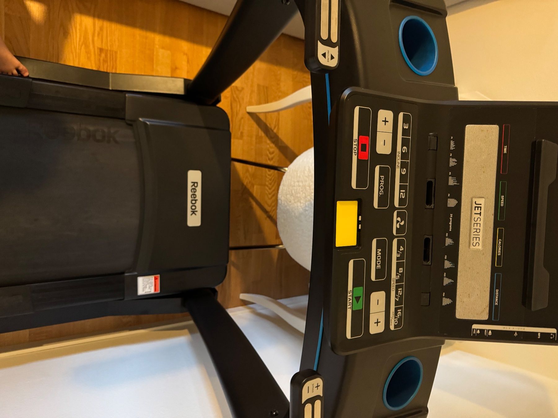 Lade-, Silier- & Transportwagen: Laufband Reebok JET Series – Gebraucht aus Mägenwil von zah_n7jn 2