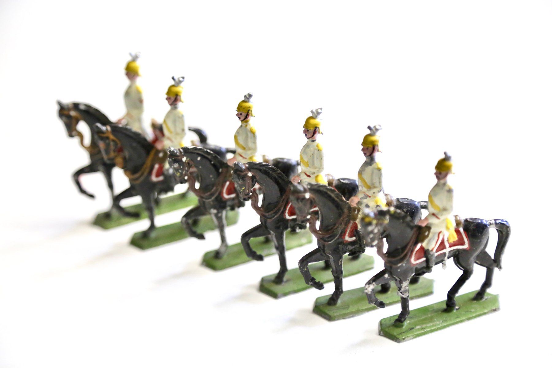 Statuette: Soldatenfiguren mit Pferd – Usato da Reinach BL venduto da Han-Numismatik