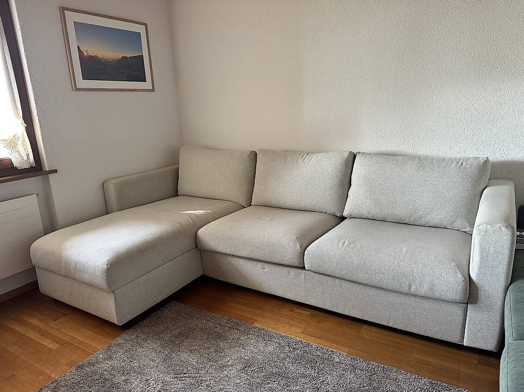 Sofas: 3er Bettsofa mit Réclamiere – D'occasion à Urswil par Mari-Jane