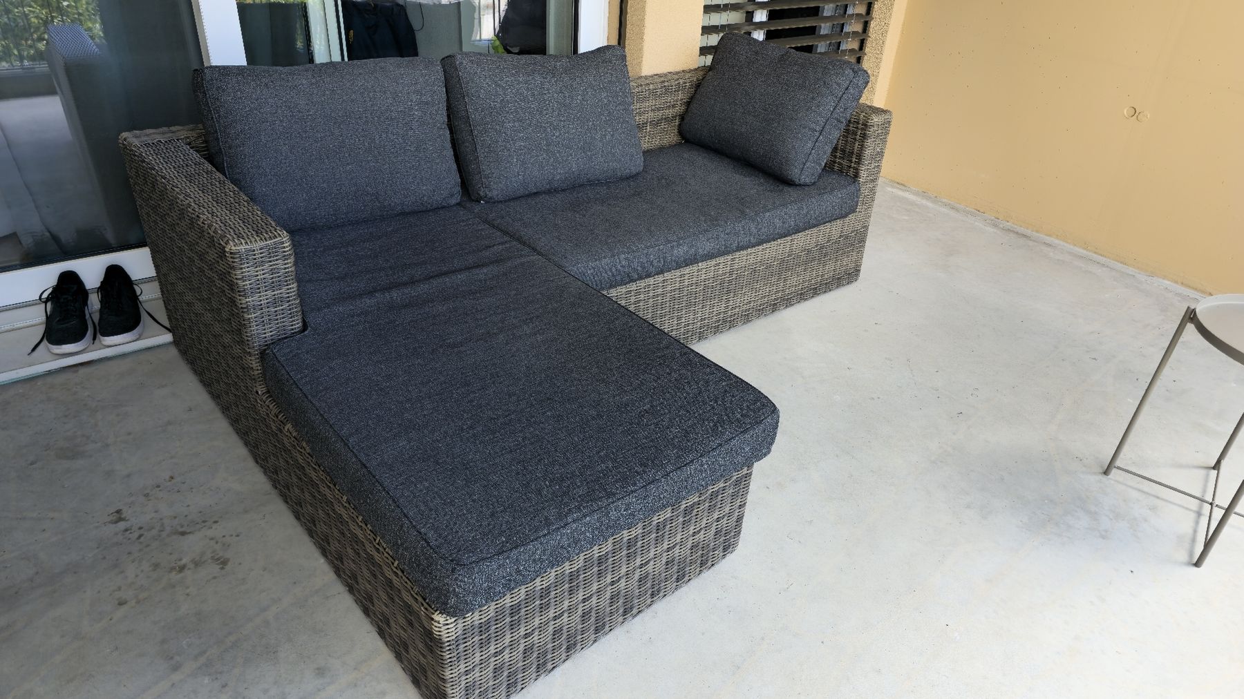 Divani: Lounge neuwertig zu verkaufen – Nuovo (secondo la descrizione) da Beromünster venduto da GTRlover