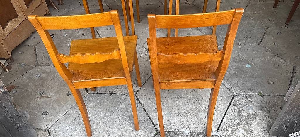 Chaises: Stühle antik – D'occasion à Matten(St.Stephan) par ren_r8tw 2