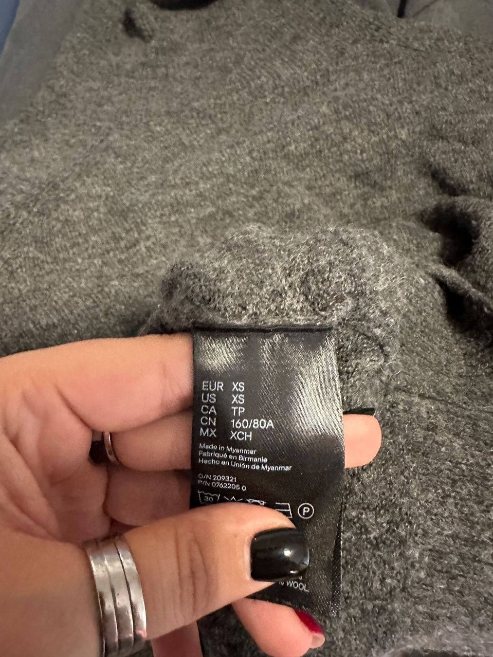Maglioni & Felpe: Grauer Pullover (XS) – Usato da Schaan venduto da Hermine2018 1