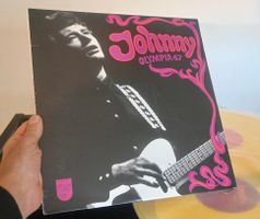 Johnny – Olympia 67 2xLP NUMERO 2674 TRES BON  yellow vinyl