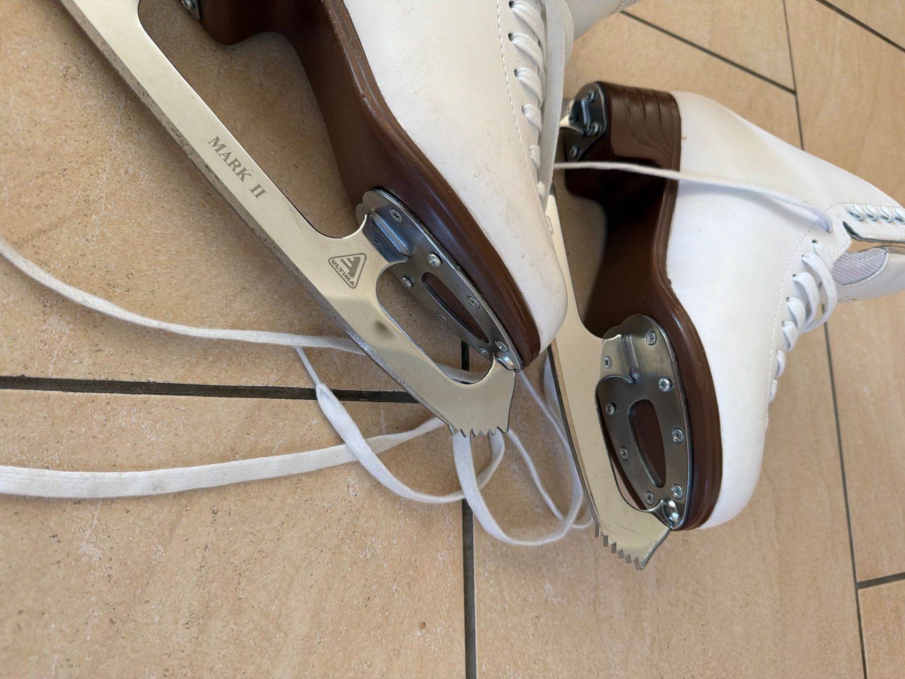 Pattini da ghiaccio: Schlittschuhe Risport Royal Pro – Usato da Volketswil venduto da markiza01 4