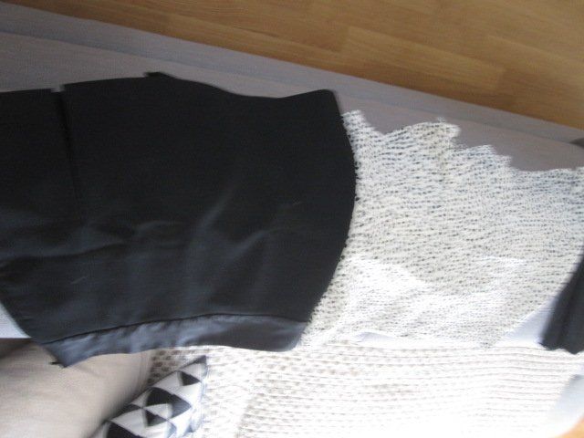 Lotti di vestiti: Set /Röcken/Shorts – Usato da Ehrendingen venduto da salvi1995 1