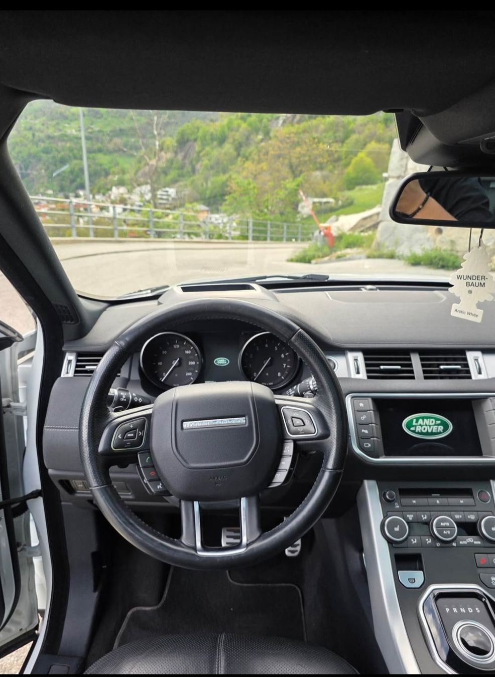 Land Rover Autos: Land Rover RR Evoque 2.0 Si4 HSE Dynamic – Gebraucht aus Mörel von camasaro 4