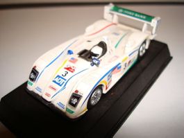 Audi R8 Le Mans 1:64