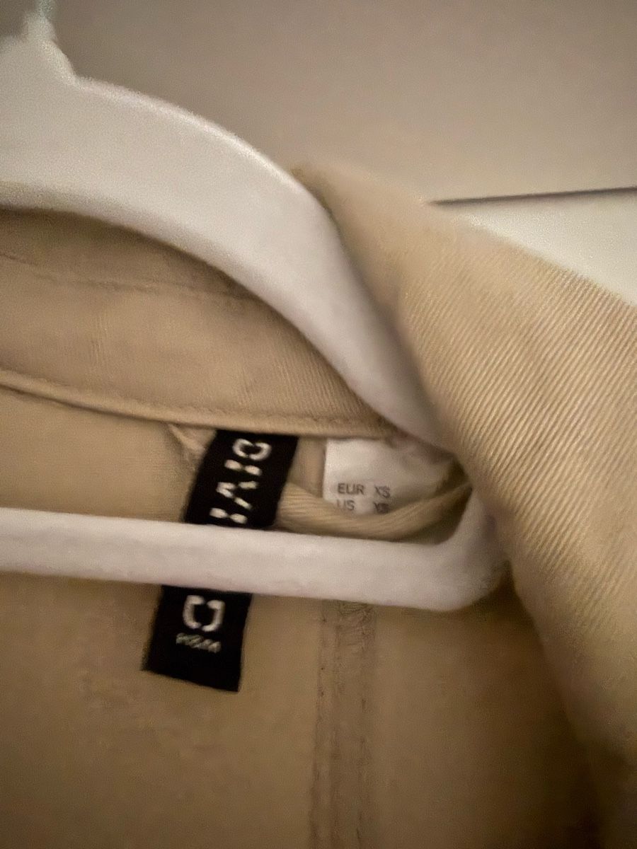 H&M Cappotti: Gut erhaltener Beige Trenchcoat – Nuovo (secondo la descrizione) da Hüttwilen venduto da sar_8gj7 3