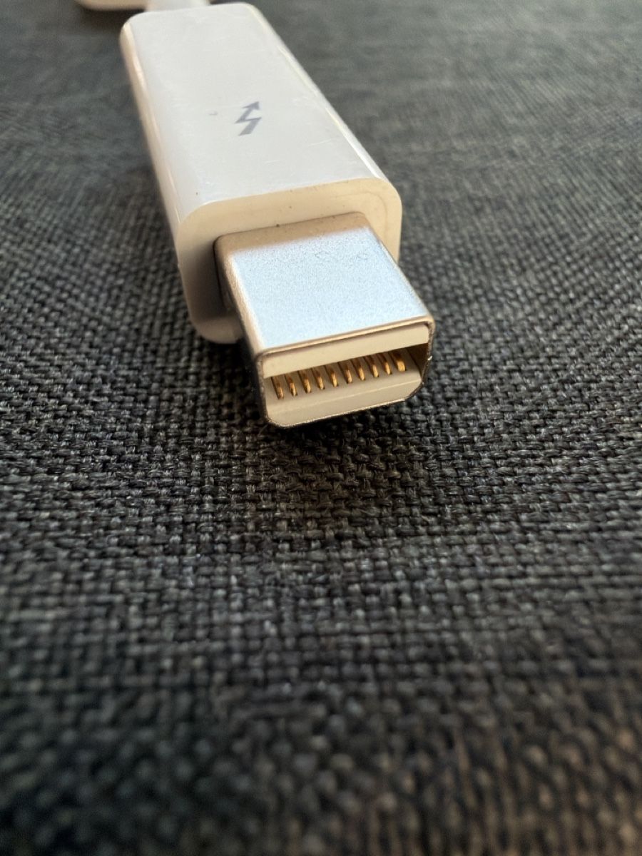 Apple Unità & Adattatore: Thunderbolt zu Ethernet Adapter (Apple) – Usato da Cham venduto da ben_cfg9 1