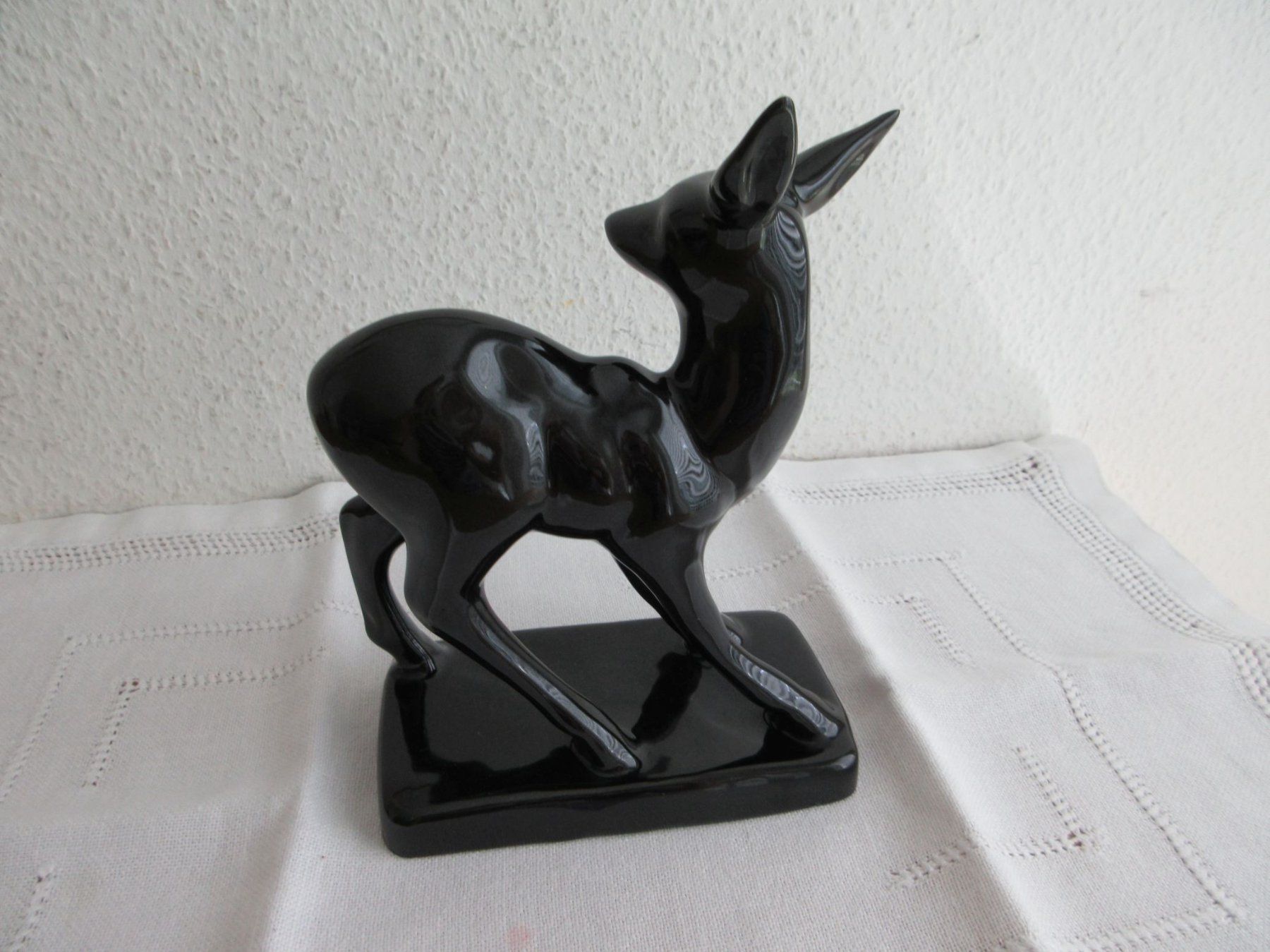 Statuette: Laufen Keramik Schwarzes Reh – Usato da Binningen venduto da mondoantico 2