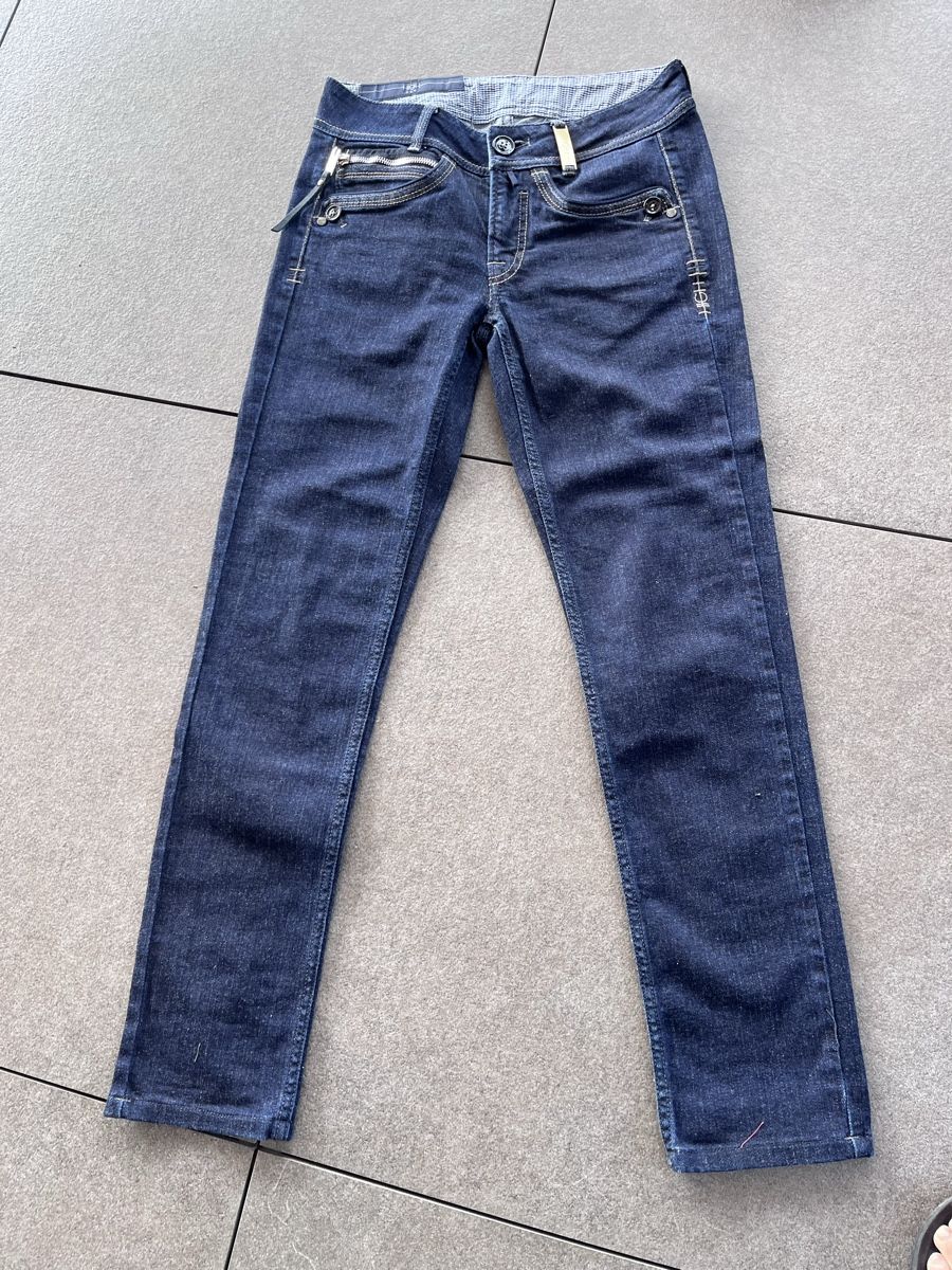 Jeans: High use Jeans 36 – Gebraucht aus Pfäffikon ZH von Solaria