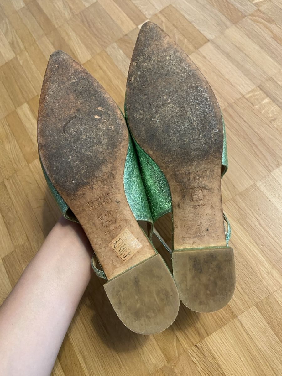 Stuart Weitzman Damenschuhe: Stuart Weitzman Metallic Crackle Leather Slingback Flats – Gebraucht aus Münchenstein von B771 9