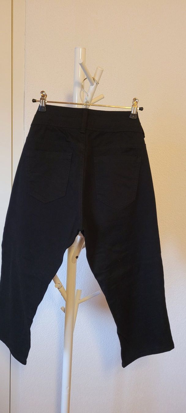 S.Oliver Jeans: Caprijeans von QS, 38 – Nuovo (secondo la descrizione) da Thayngen venduto da MissMoneypenny 1