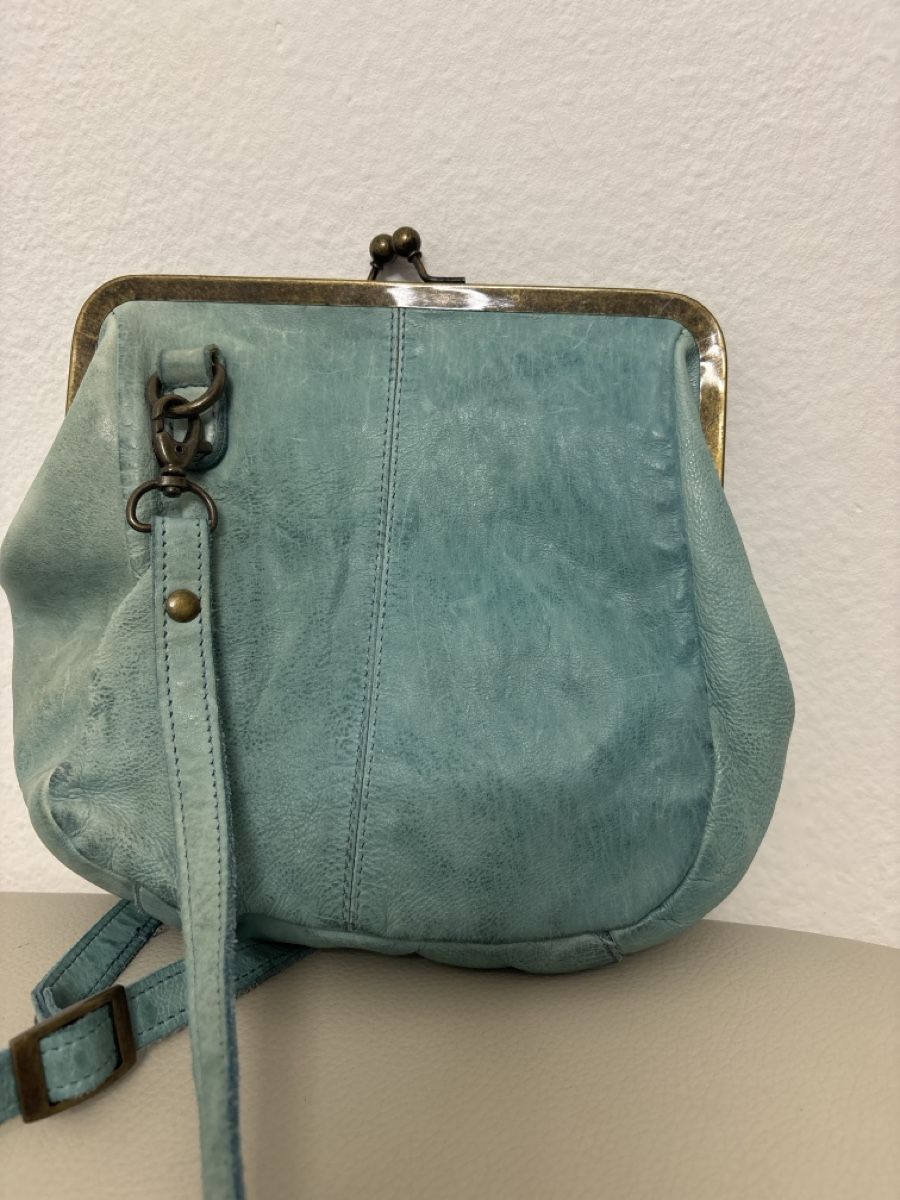 Taschen für Damen: NIKA Handtasche Leder hellblau gewoben Sommer Boho Chic – Gebraucht aus Kriens von mir_v8ww 2