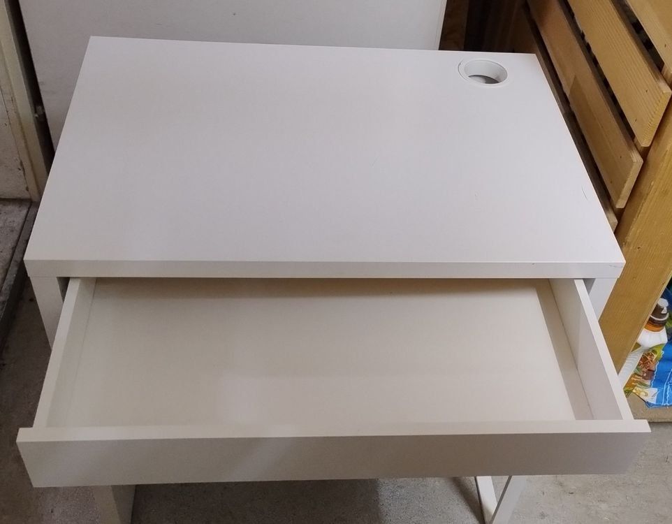 Ikea Bureaux: Kinderschreibtisch – D'occasion à Egg b. Zürich par el_gato_77 1