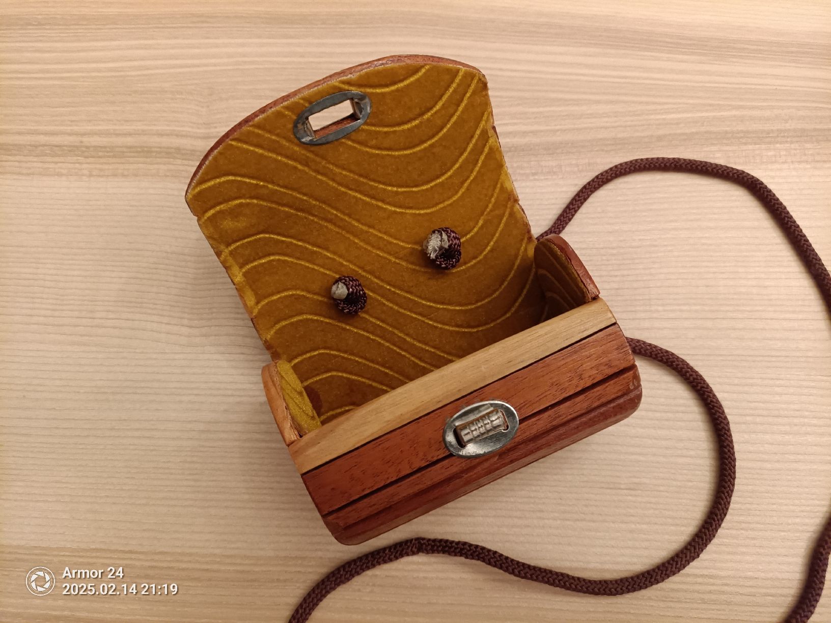 Taschen: Holz Handtasche "Rarität" – Gebraucht aus Emmen von Mocck 3