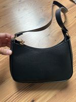 NEUE schwarze Ledertasche