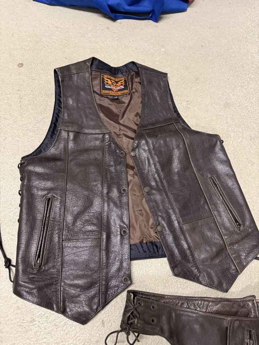 Harley-Davidson Completi: Harley Veste – Usato da Hinwil venduto da Hegene5 2