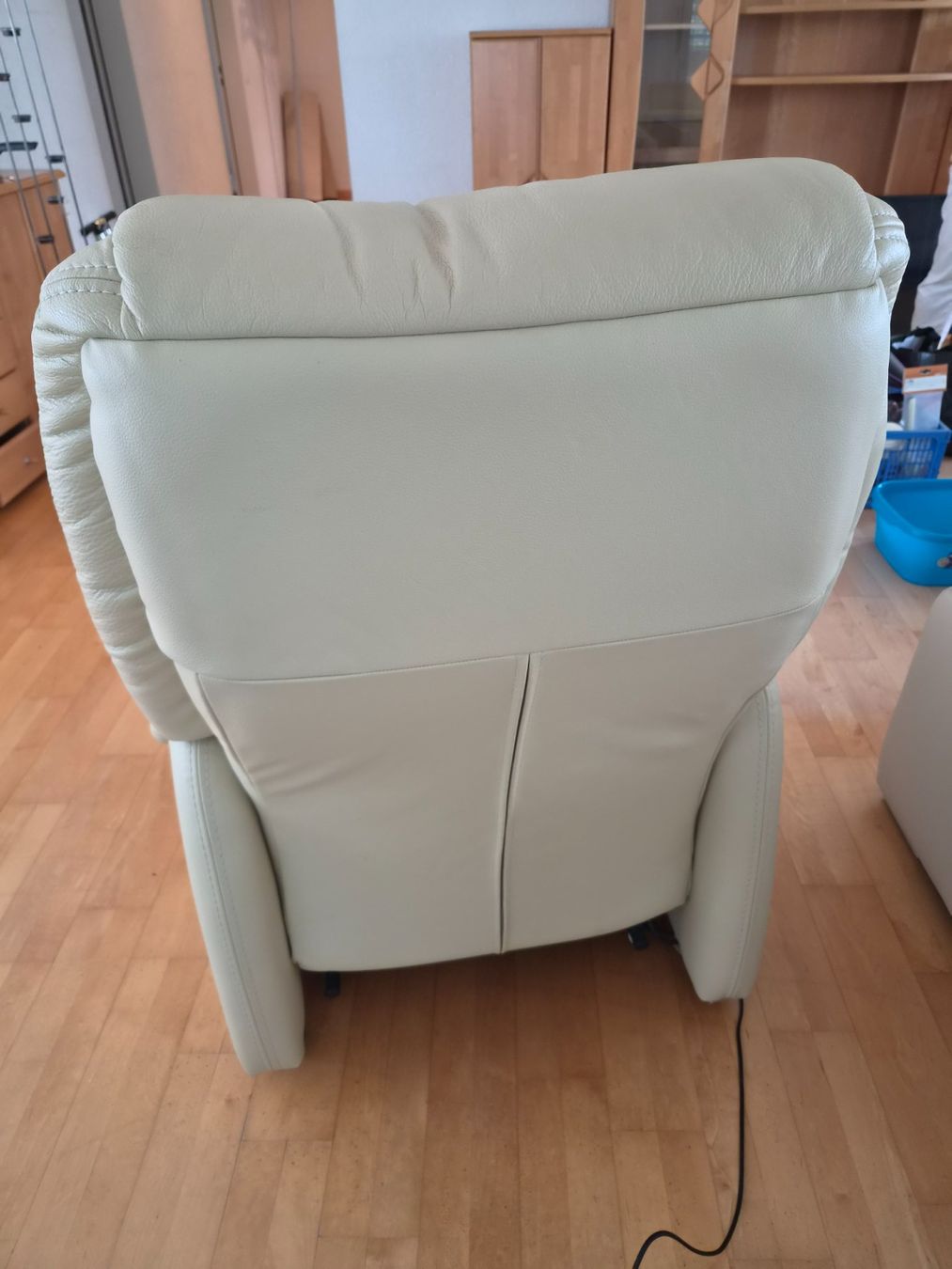 Sessel: Ledersessel beige mit Relaxfunktion Mönsted – Gebraucht aus Kloten von soat 4