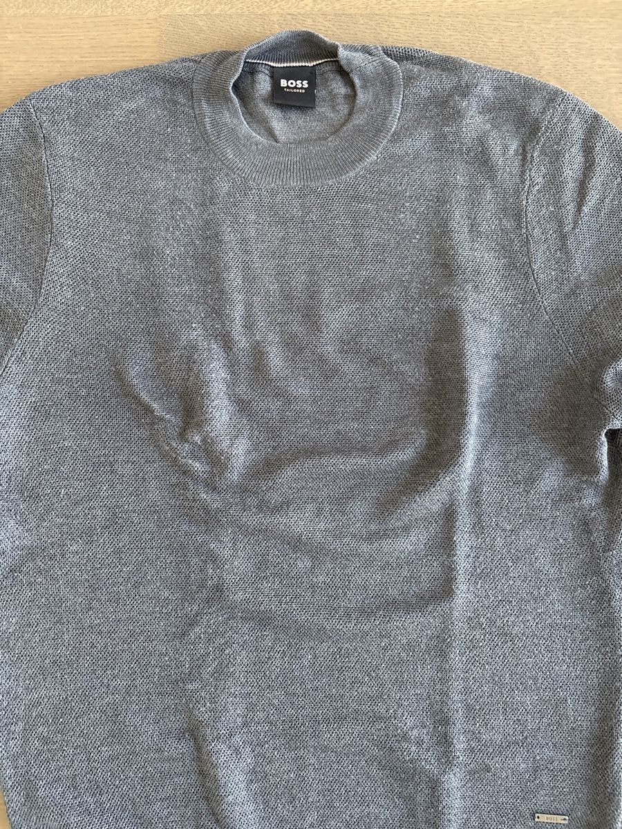Hugo Boss Maglioni & Felpe: 100% Silk Pullover Boss Tailored grau Grösse S – Usato da Adliswil venduto da GermanK 3