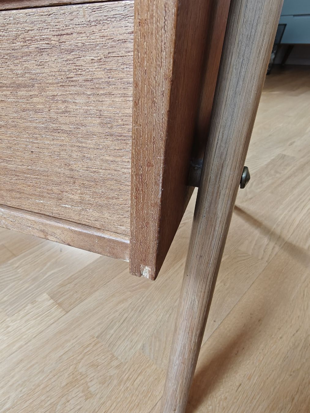 Schreibtische: Mid-century German-Made Teak Desk – Gebraucht aus Zürich von Maa_b2bx 4