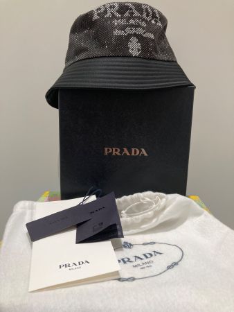 Prada HUT S - 57cm