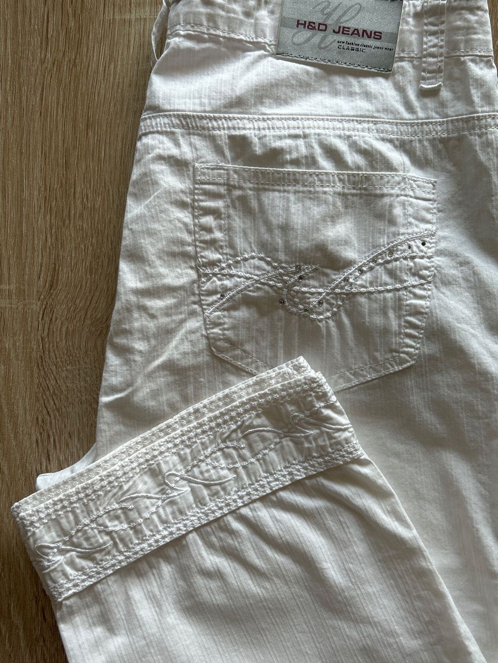 Jeans: H&D Jeans Capri weiss Gr. IT46 /D 42 – D'occasion à Brunnen par Nala2929 1