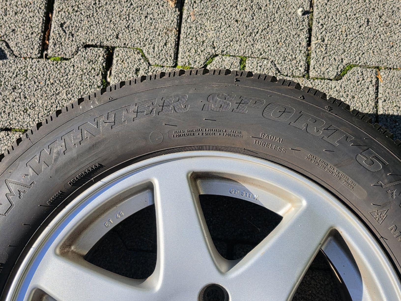 Skoda Pneus & Kompletträder: Winterpneu mit Alufelgen – Gebraucht aus Bubikon von wal_v977 7