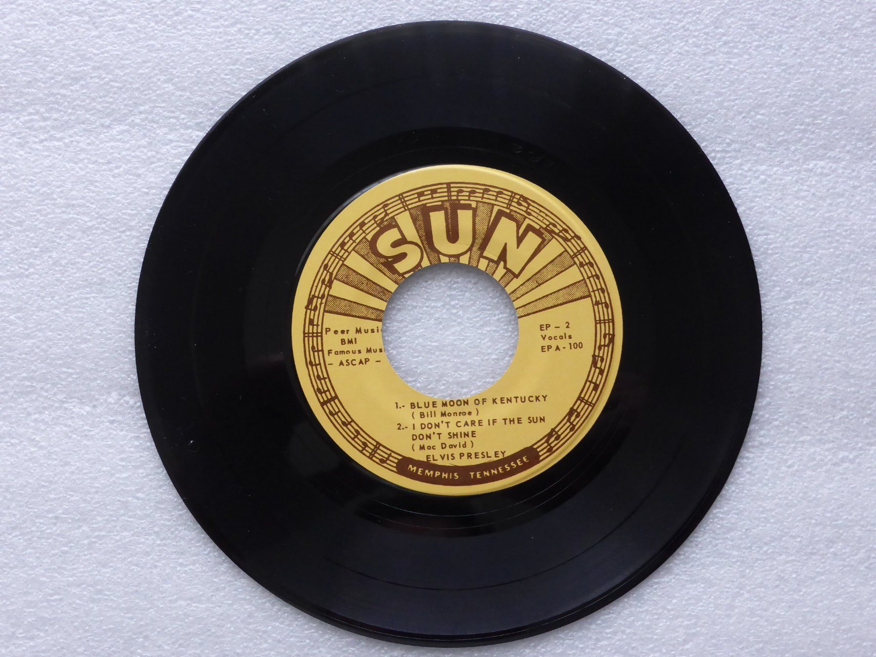 Dischi in vinile: Vinyl Single   EP   ELVIS PRESLEY – Usato da Küssnacht am Rigi venduto da Mondkinder 2