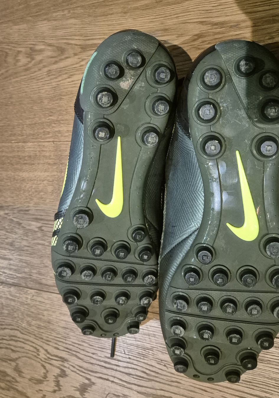 Nike Scarpe da uomo: Fussballschuhe Gr.45 – Usato da Schaffhausen venduto da peggi77755 3