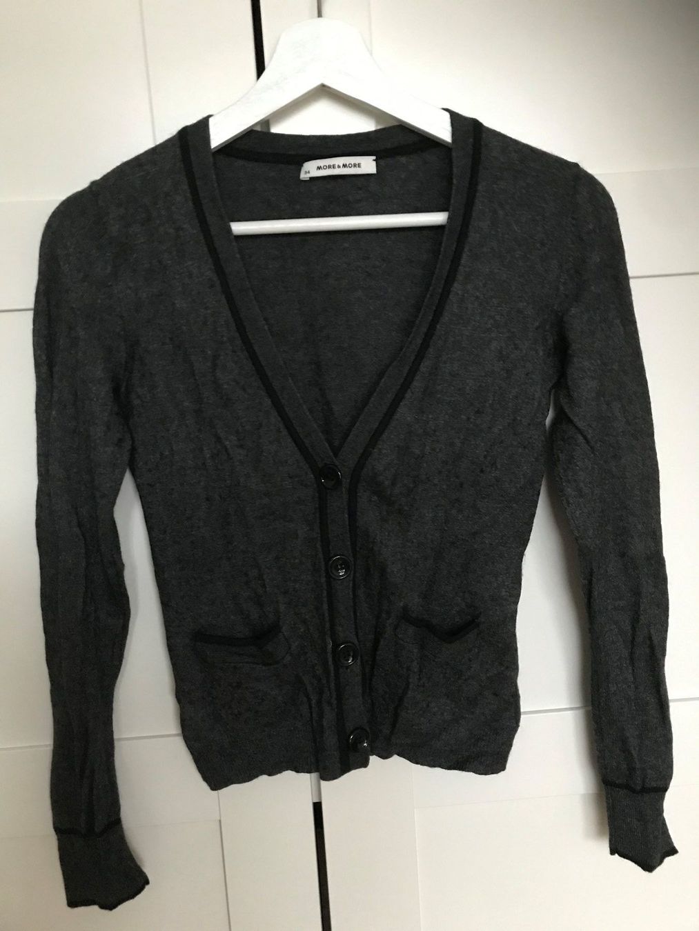 Pullover & Sweatshirts: More & More: Dunkelgraues Twinset, Gr.34 – Gebraucht aus Zürich von LisM. 1