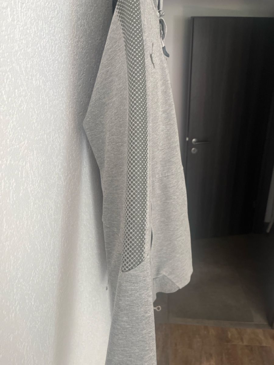 Puma Giacche: Veste zippée Puma Arsenal M gris – Usato da Vétroz venduto da jer_xgh6 6