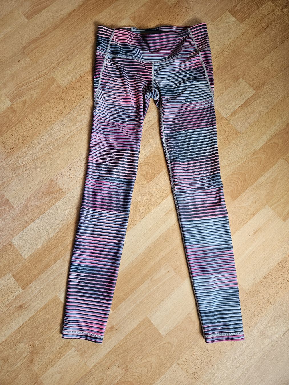 Gap Leggings: GapFit Leggings gestreift – D'occasion à Ebikon par SecondChance_byM