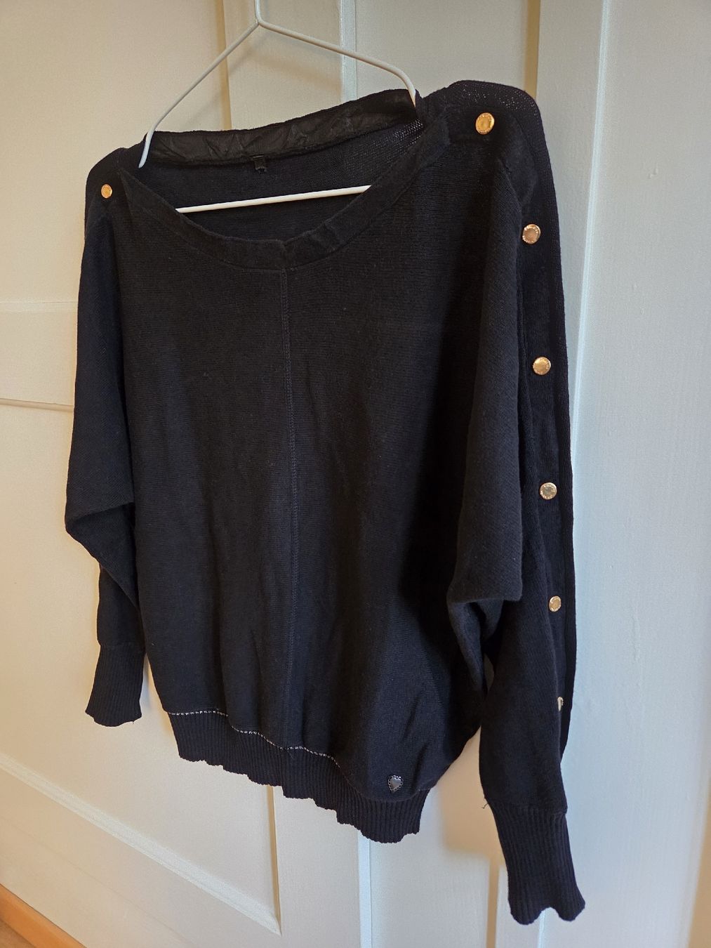 Only Maglioni & Felpe: Only Pullover - Schwarz/Gold - Grösse XS Neuwertig – Nuovo (secondo la descrizione) da Bern venduto da Tashmi_BE 4