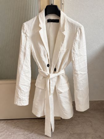 Zara Jacke