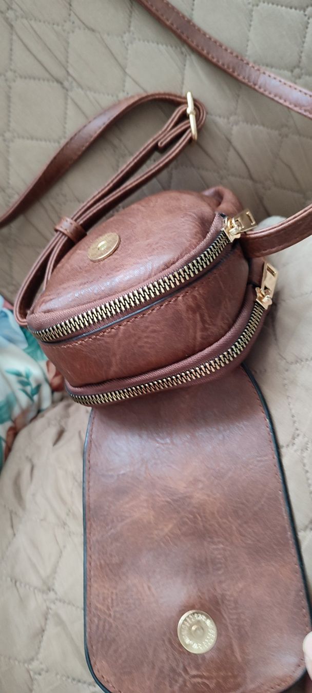 Borse: Petit sac à main brun – Nuovo (secondo la descrizione) da St-Cergue venduto da Neviana 1