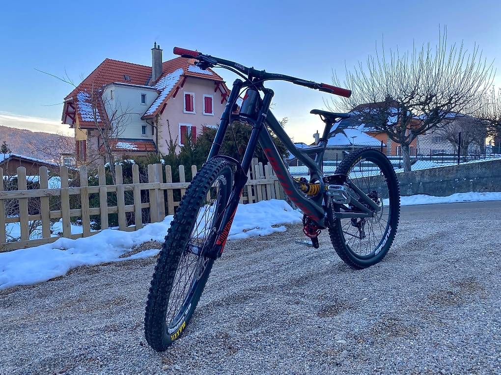 Velos: Vélo de descente DH Spe démo 8  – Gebraucht aus Cernier von mor_tqv2 4