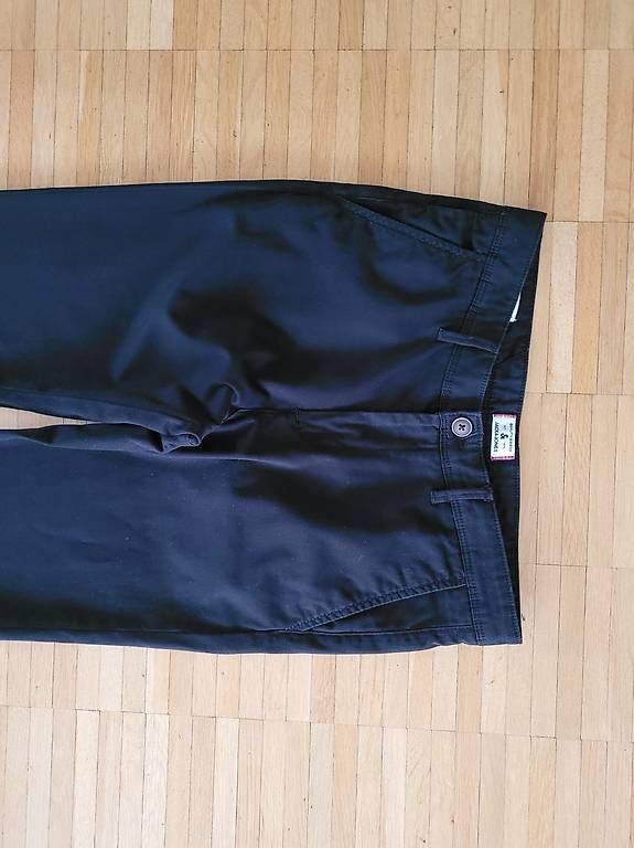Jack & Jones Pantaloni: Jack & Jones Hose schwarz Gr. 31/32 – Usato da Wettingen venduto da okatiki 1