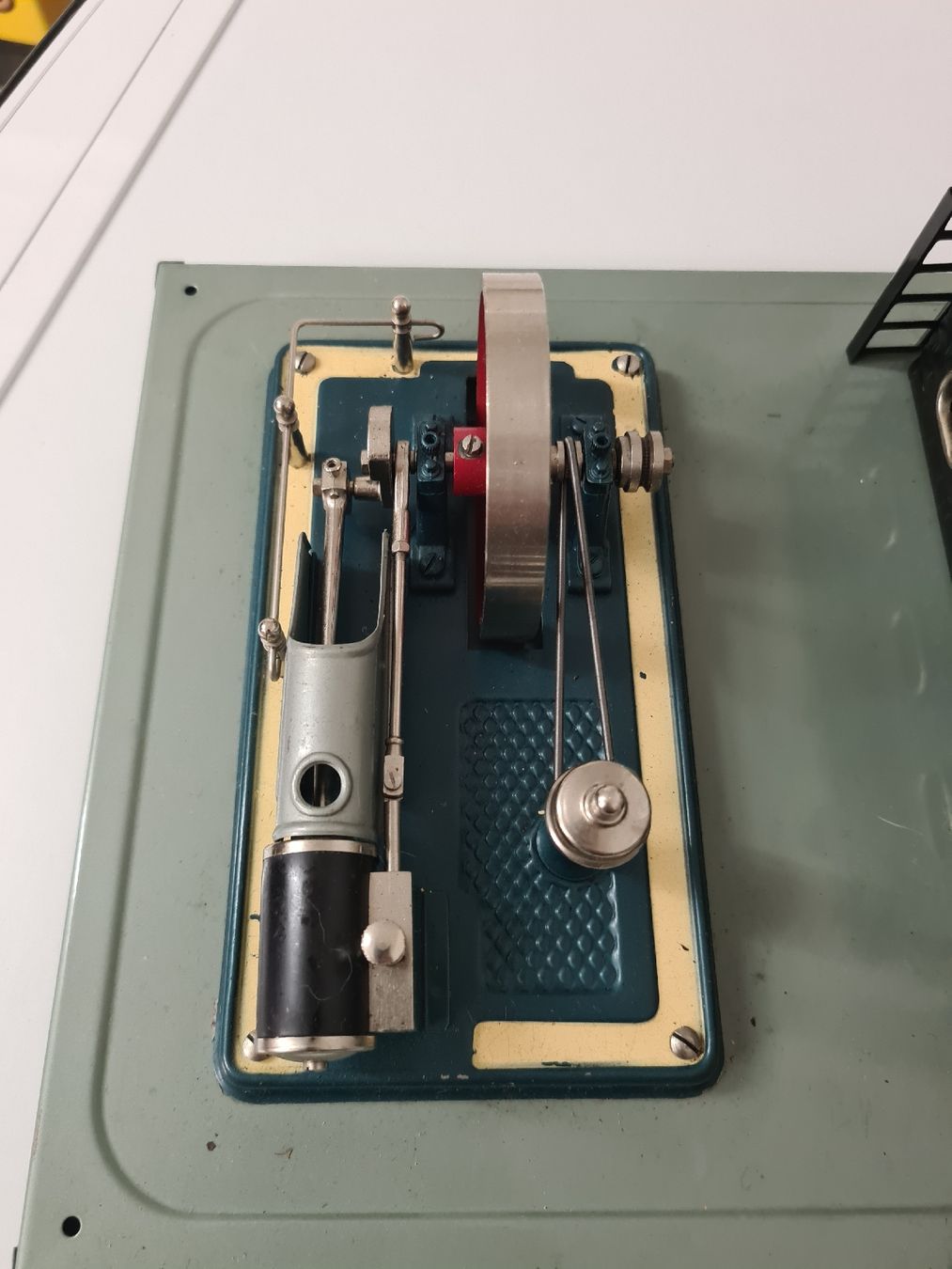 Modellbausätze & Standmodelle: Fleischmann Dampfmaschine – Defekt aus Sissach von pablum87 2